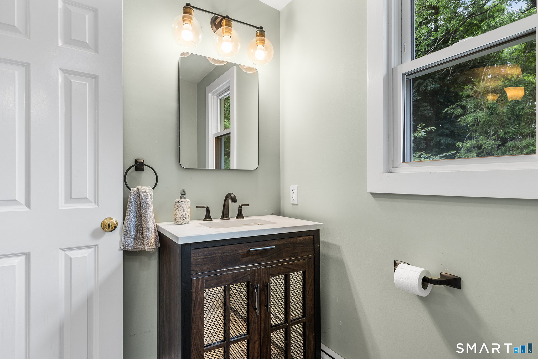 122 Wepawaug Drive Milford CT 06461