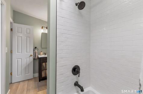 122 Wepawaug Drive Milford CT 06461