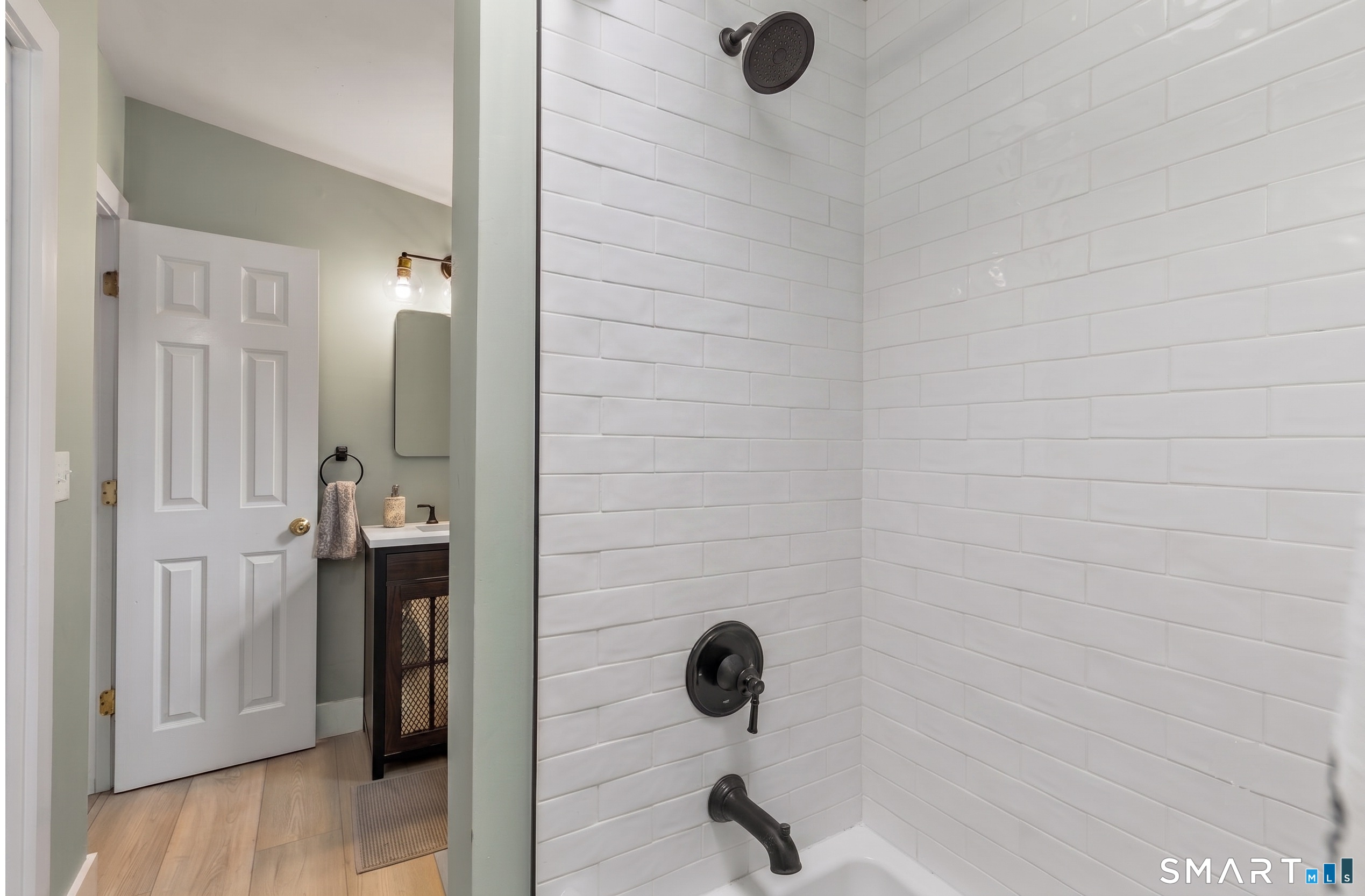 122 Wepawaug Drive Milford CT 06461