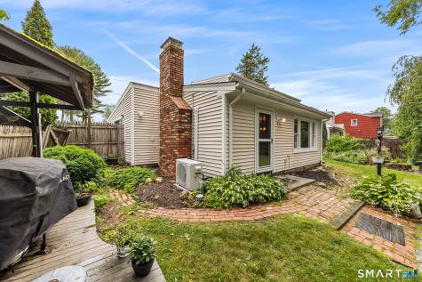 122 Wepawaug Drive Milford CT 06461