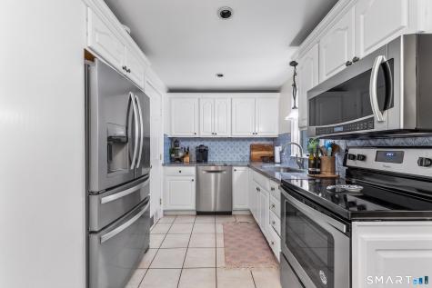 122 Wepawaug Drive Milford CT 06461