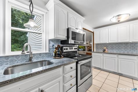 122 Wepawaug Drive Milford CT 06461