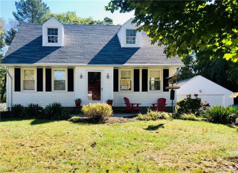 132 Vineyard Road Hamden CT 06517