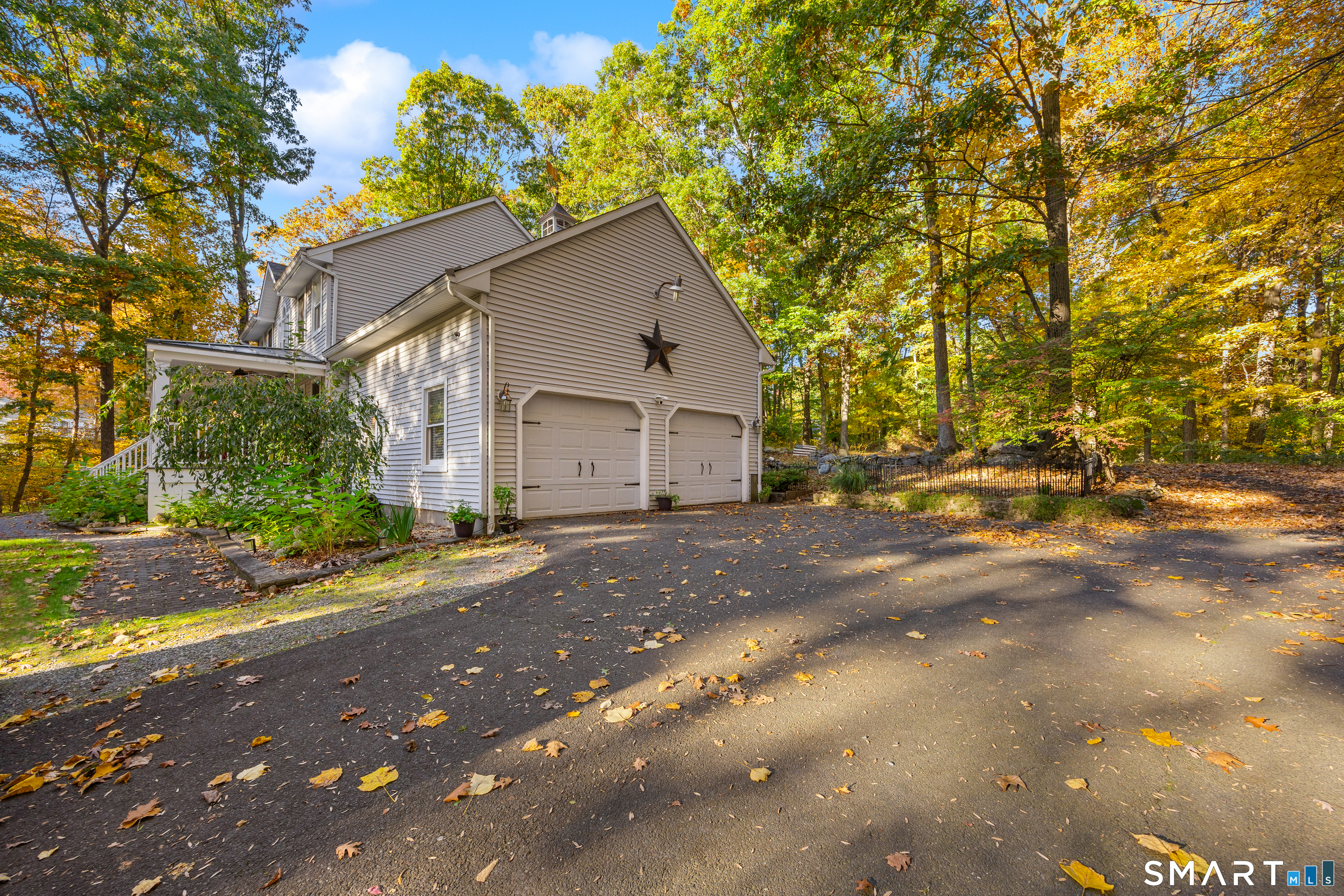 52 Smoke Rise Circle Prospect CT 06712