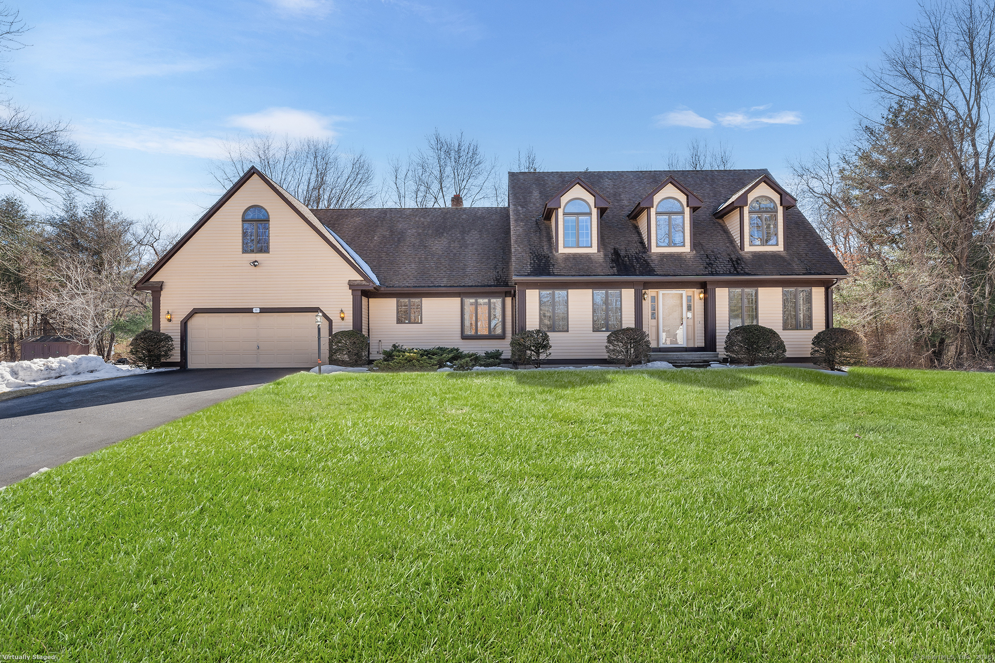 11 Royal Manor Somers CT 06071