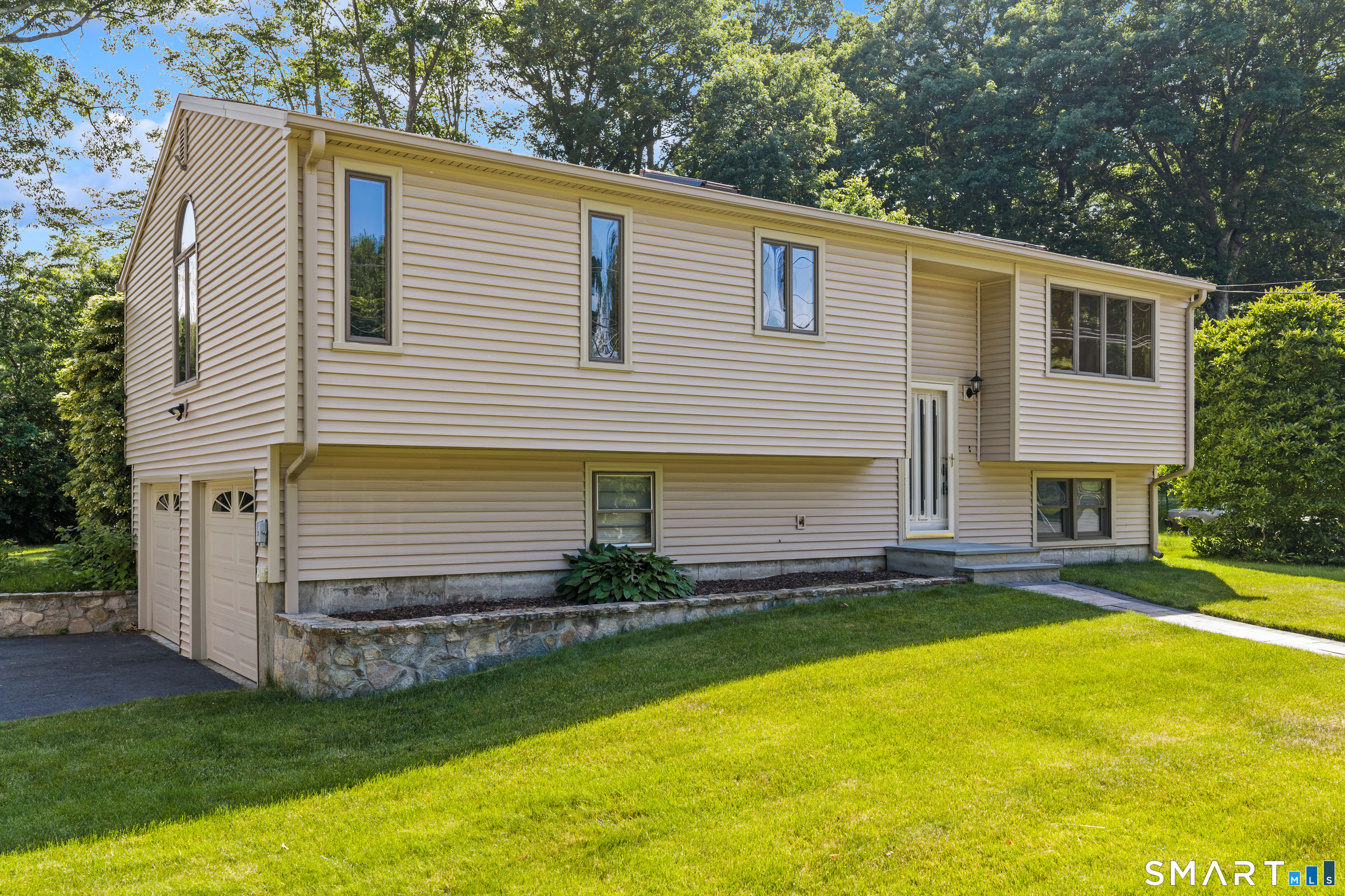 3 Hawley Drive Ansonia CT 06401