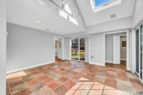 1 Reservoir Road Newtown CT 06470