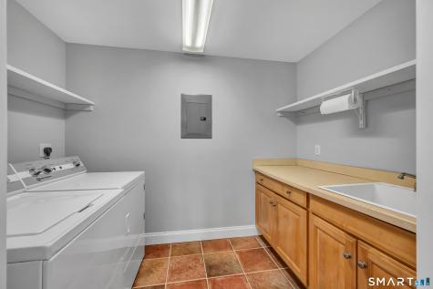 1 Reservoir Road Newtown CT 06470