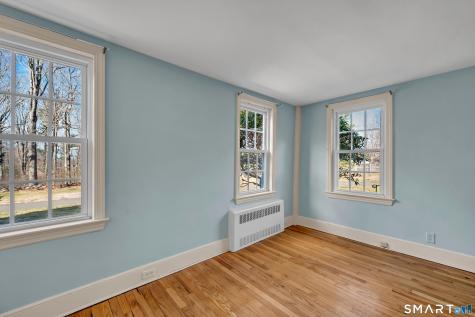 1 Reservoir Road Newtown CT 06470