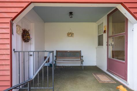 1 Reservoir Road Newtown CT 06470