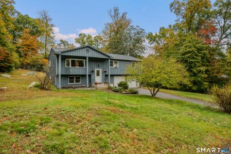 17 Louise Drive East Lyme CT 06357