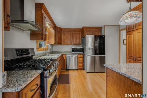 17 Louise Drive East Lyme CT 06357