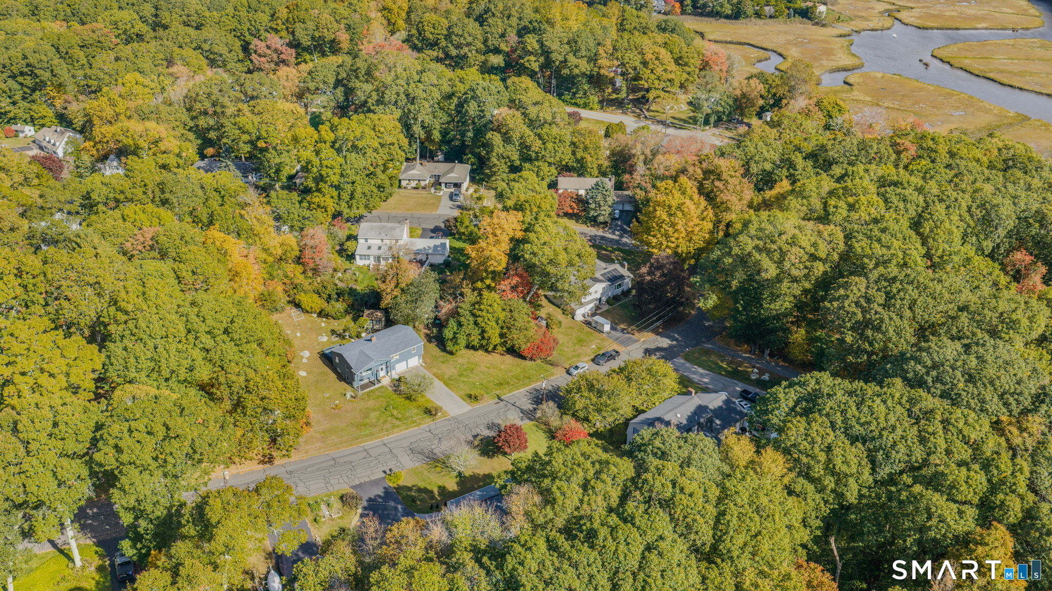 17 Louise Drive East Lyme CT 06357