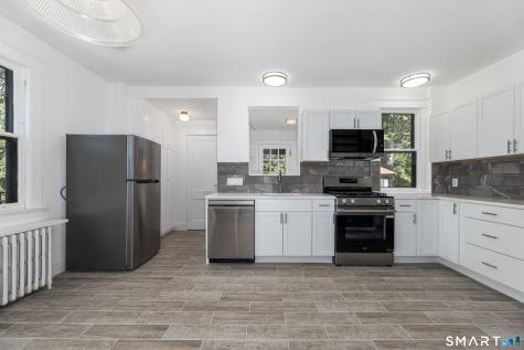 813 Edgewood Avenue New Haven CT 06515