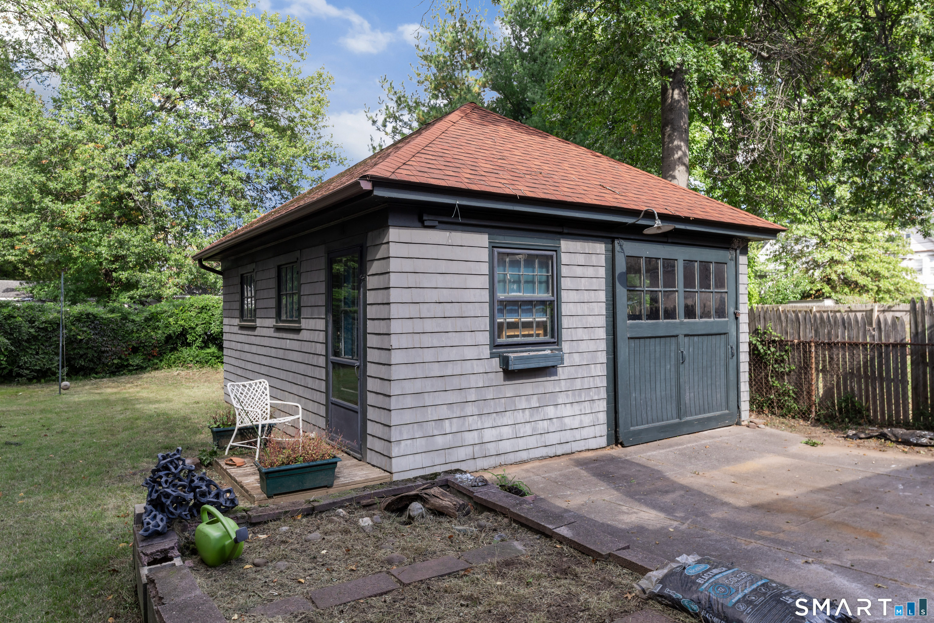 813 Edgewood Avenue New Haven CT 06515