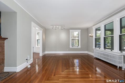 813 Edgewood Avenue New Haven CT 06515