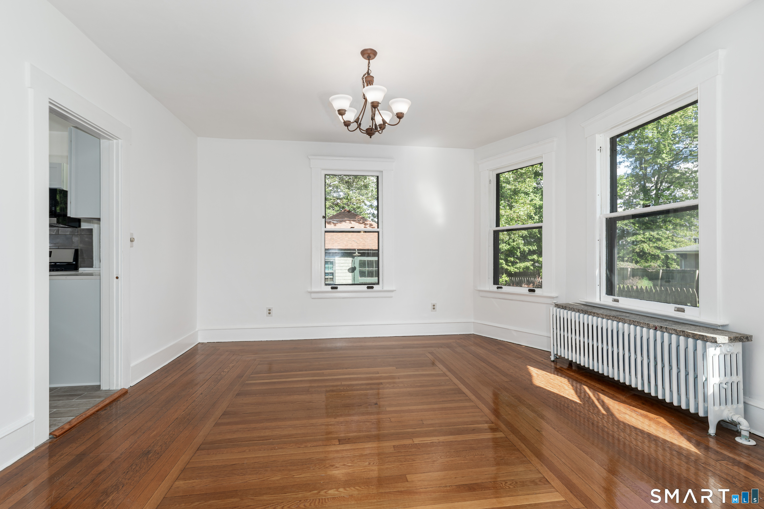813 Edgewood Avenue New Haven CT 06515