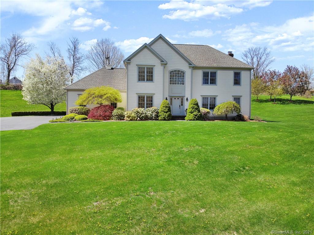 10 Hundred Acres Road Newtown CT 06470