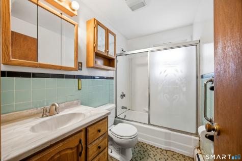 12 Southwood Drive West Hartford CT 06110
