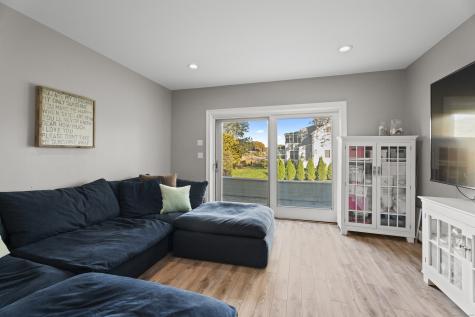 21 Harbor Street Branford CT 06405