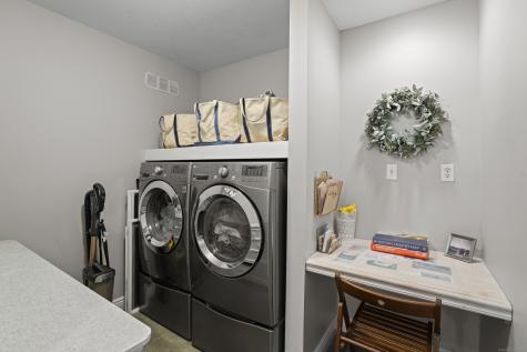 21 Harbor Street Branford CT 06405