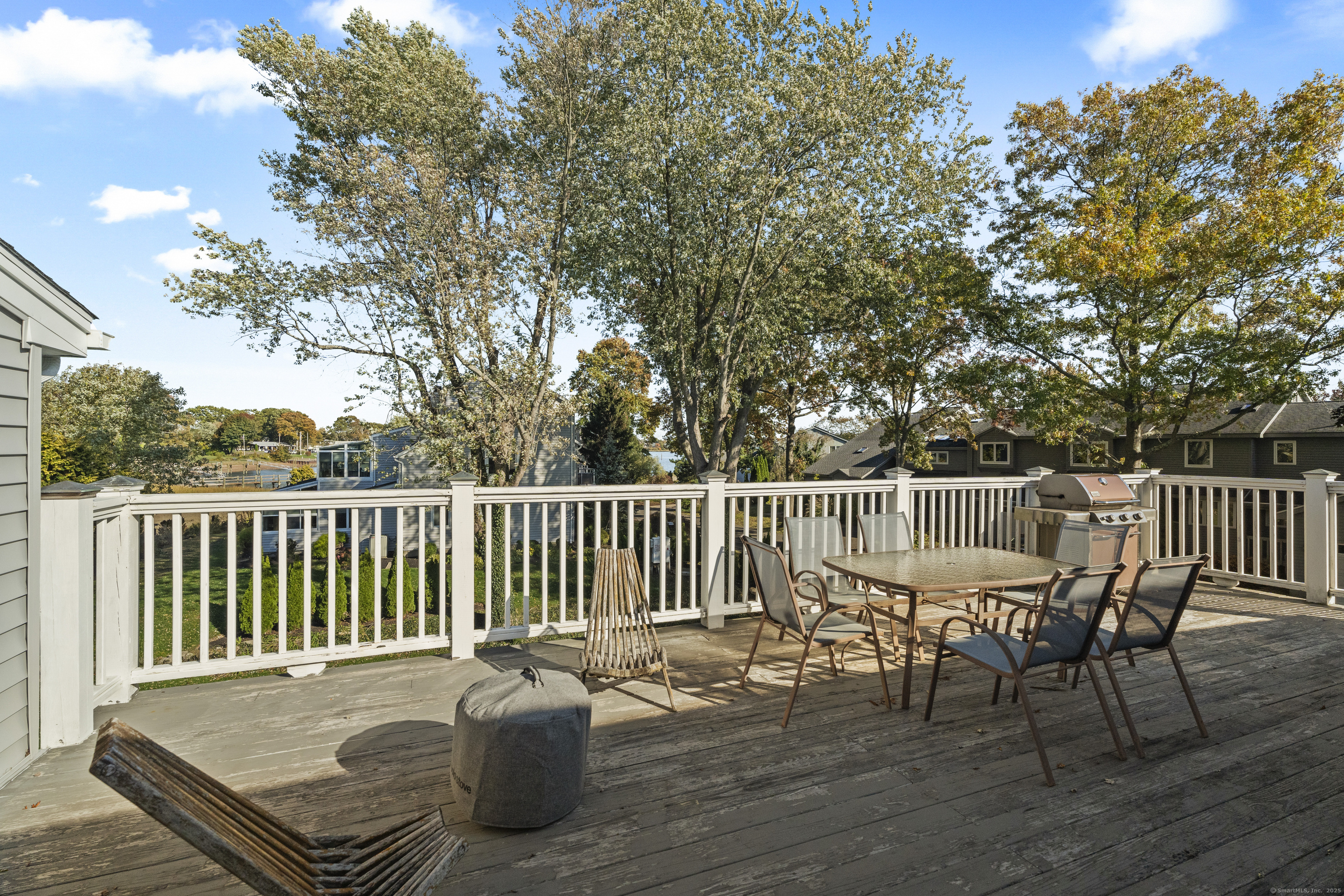 21 Harbor Street Branford CT 06405