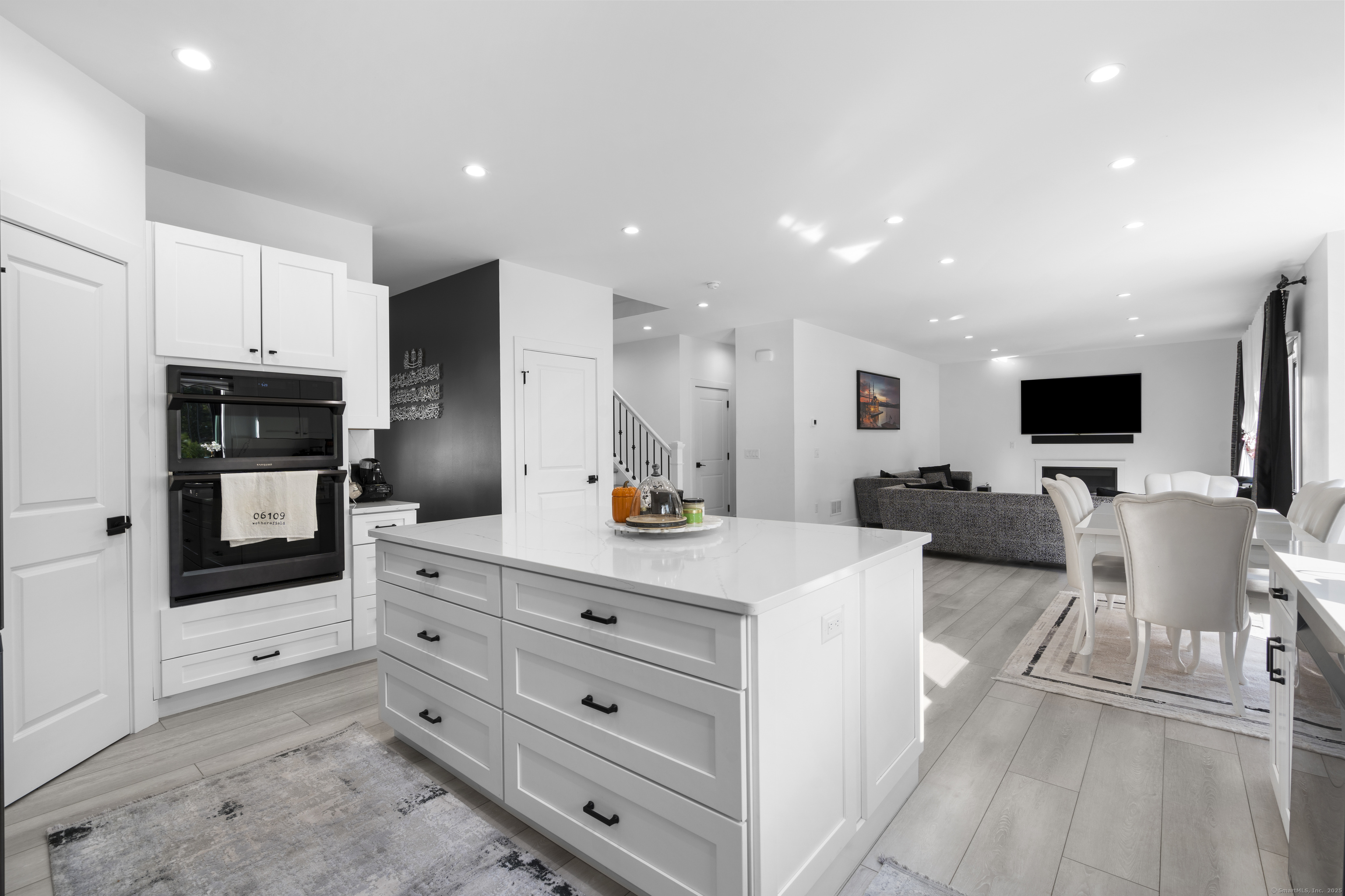 6 Vinnie Drive Wethersfield CT 06109