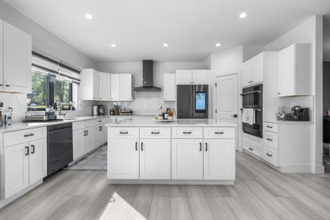 6 Vinnie Drive Wethersfield CT 06109