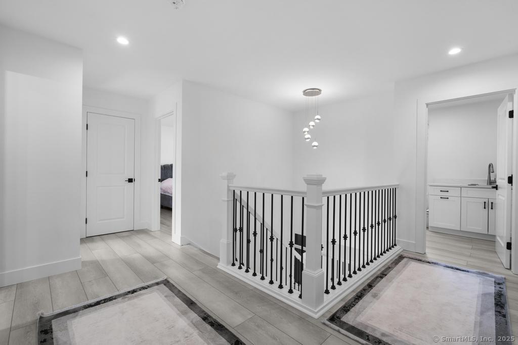 6 Vinnie Drive Wethersfield CT 06109