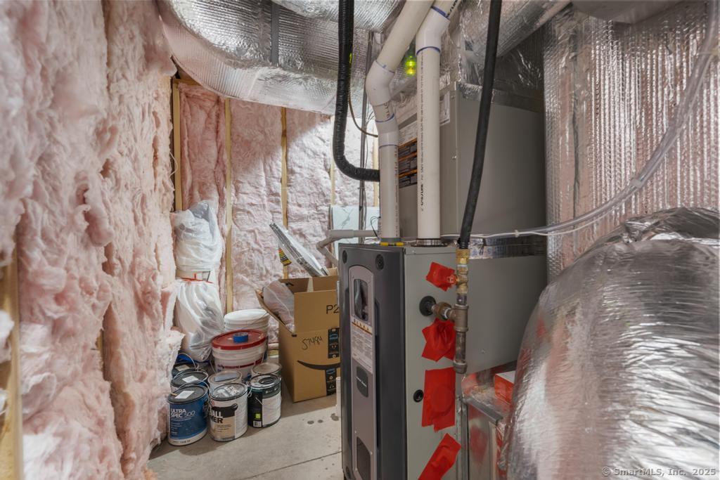 6 Vinnie Drive Wethersfield CT 06109