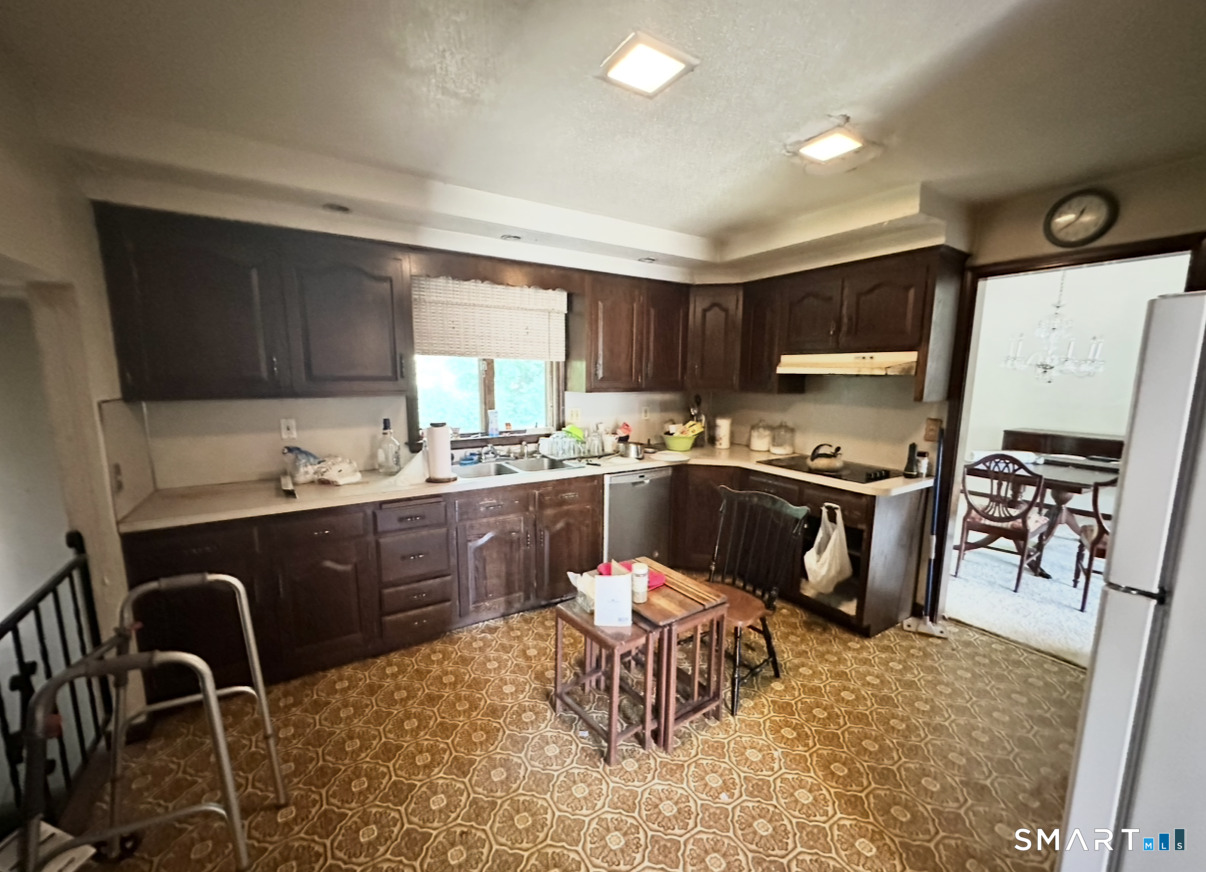 45 Quail Hollow Drive Southington CT 06489