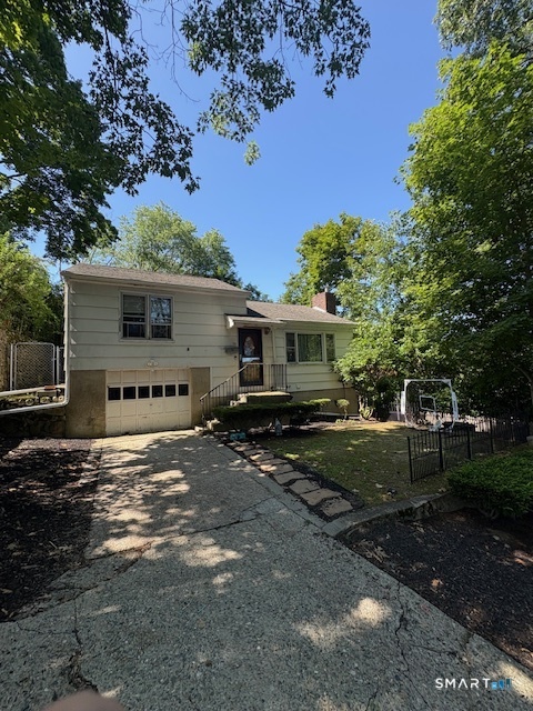 50 Crest Street New London CT 06320