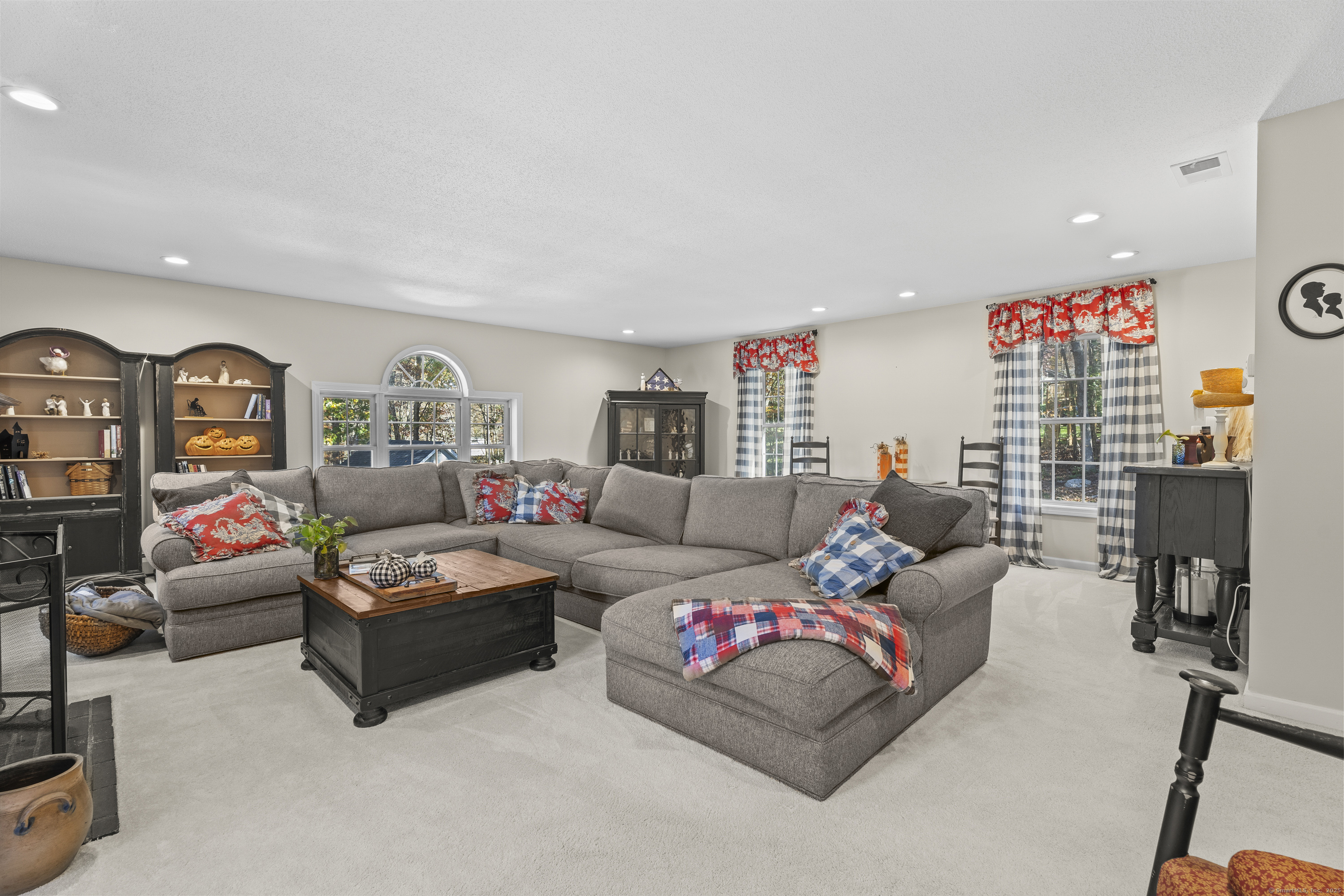 20 Mohegan Lane Hebron CT 06231