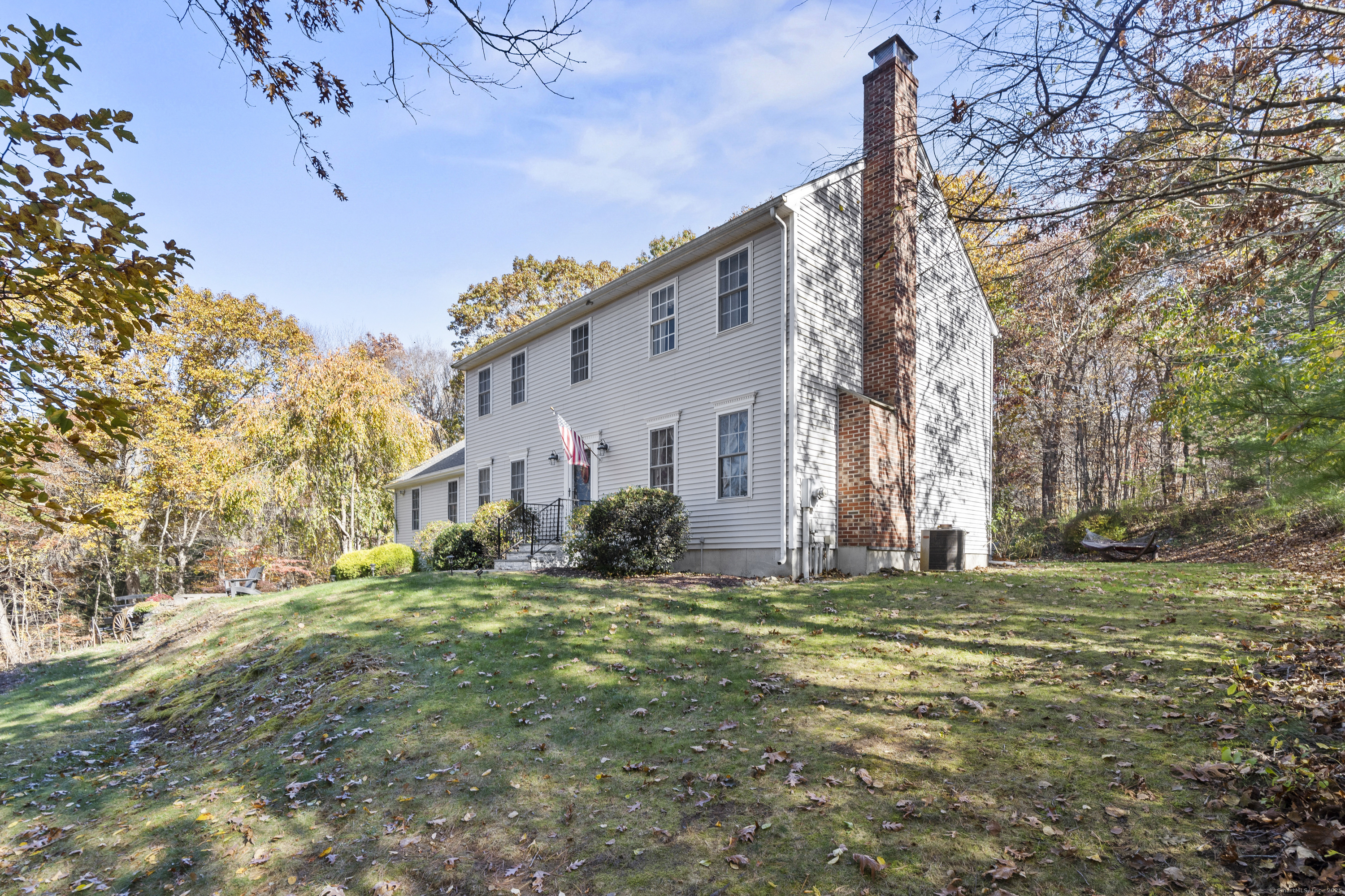 20 Mohegan Lane Hebron CT 06231