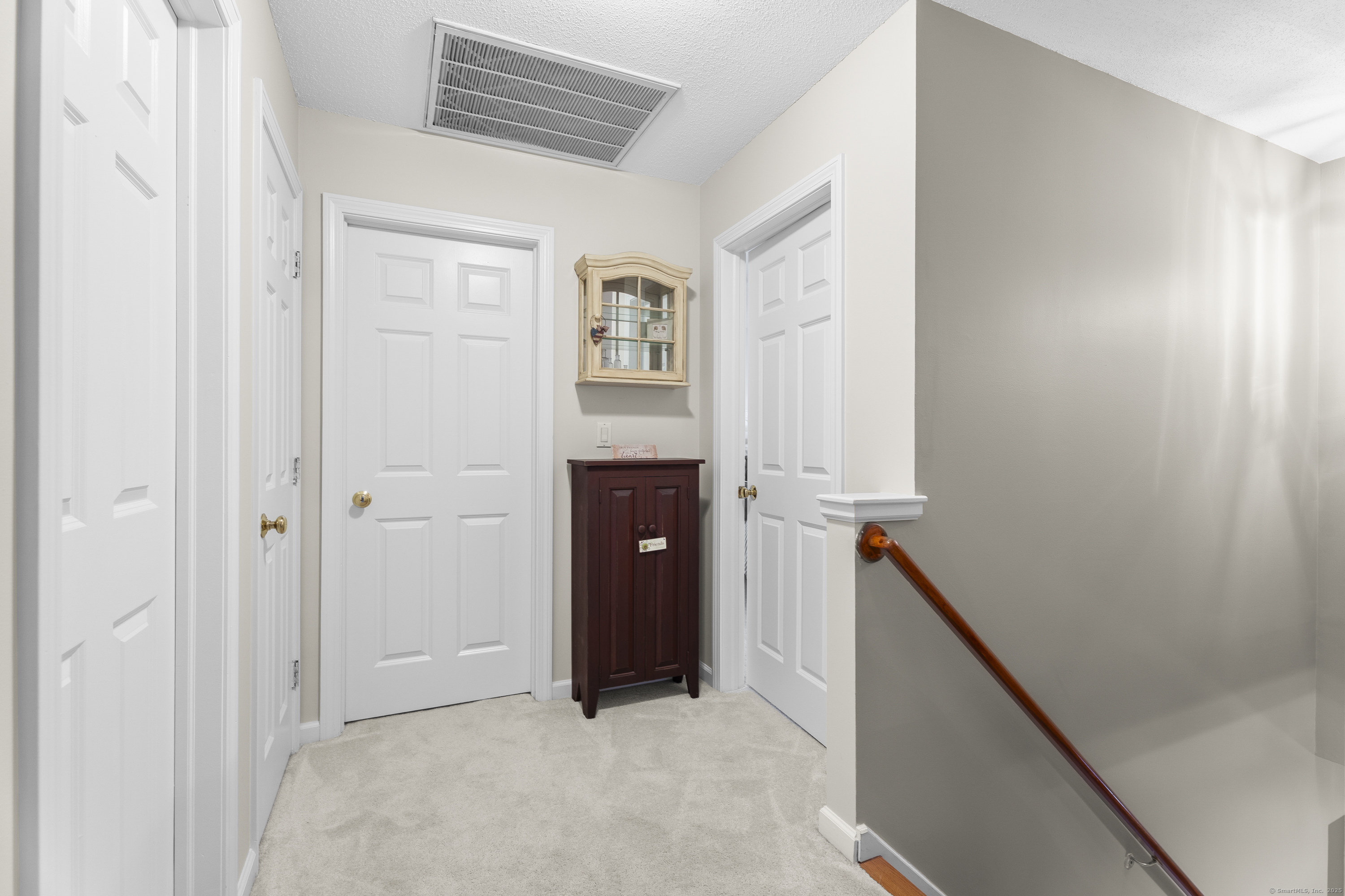 20 Mohegan Lane Hebron CT 06231