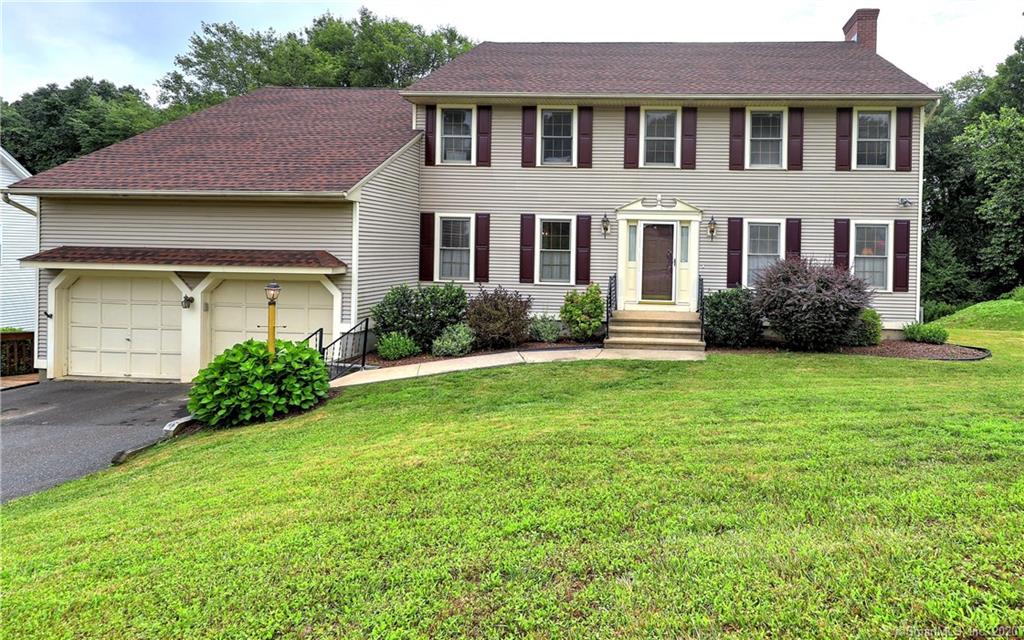 34 Country Club Woods Circle Waterbury CT 06708