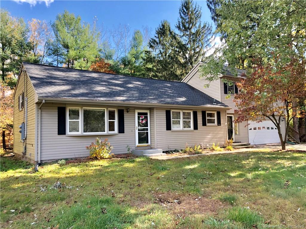 28 Manor Lane South Windsor CT 06074