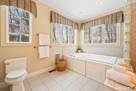 79 Chestnut Hill Road Glastonbury CT 06033