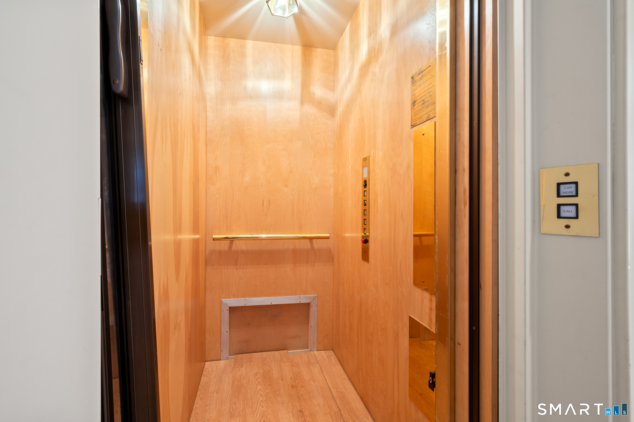 79 Chestnut Hill Road Glastonbury CT 06033