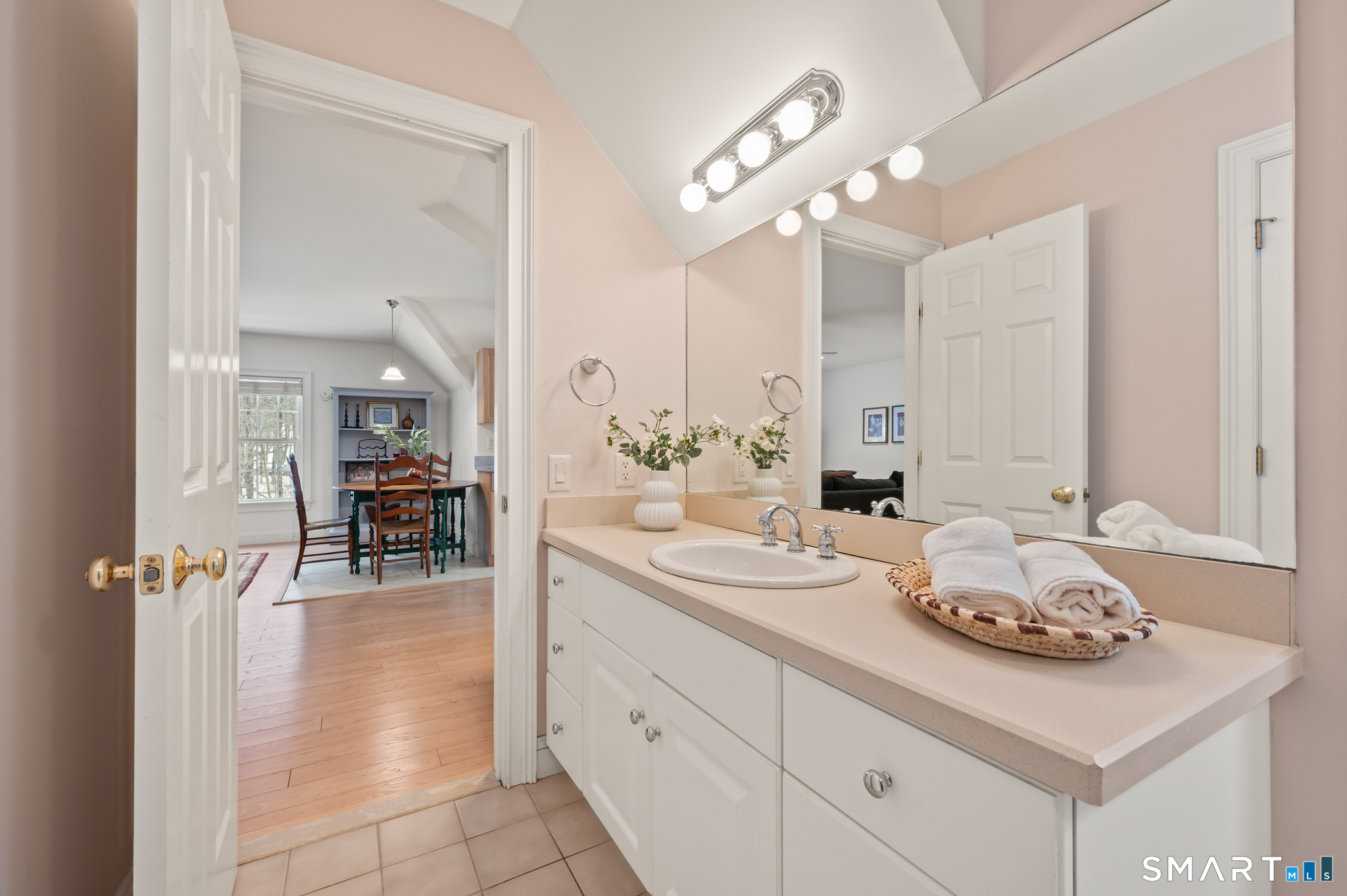 79 Chestnut Hill Road Glastonbury CT 06033