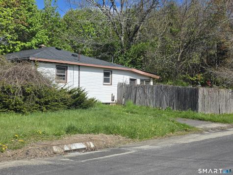 23 Dan Parker Drive Waterbury CT 06704