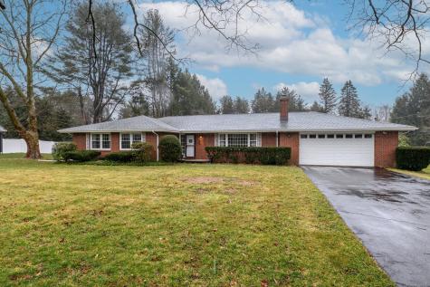 34 Huntington Circle Hamden CT 06518