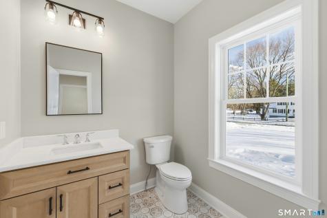 42 Holcomb Street Simsbury CT 06070