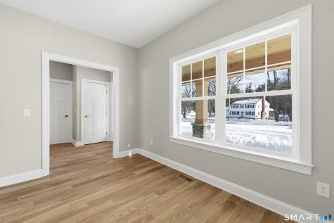 42 Holcomb Street Simsbury CT 06070