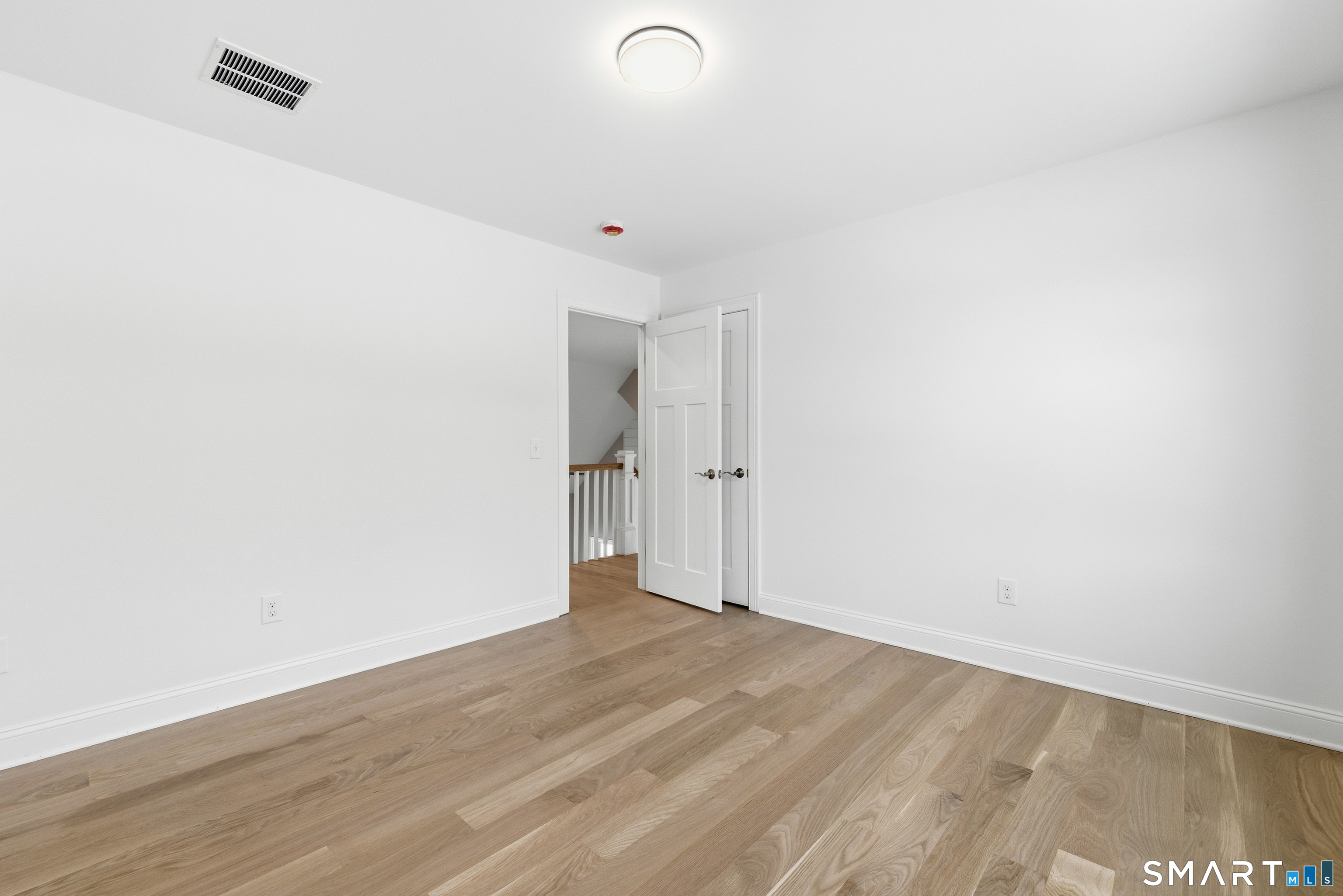 42 Holcomb Street Simsbury CT 06070