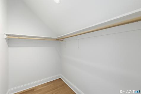 42 Holcomb Street Simsbury CT 06070