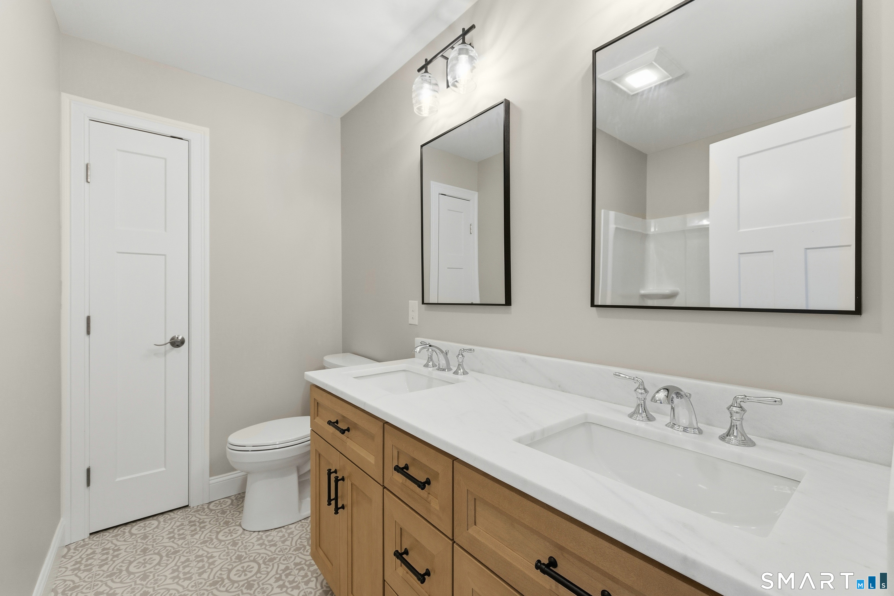 42 Holcomb Street Simsbury CT 06070