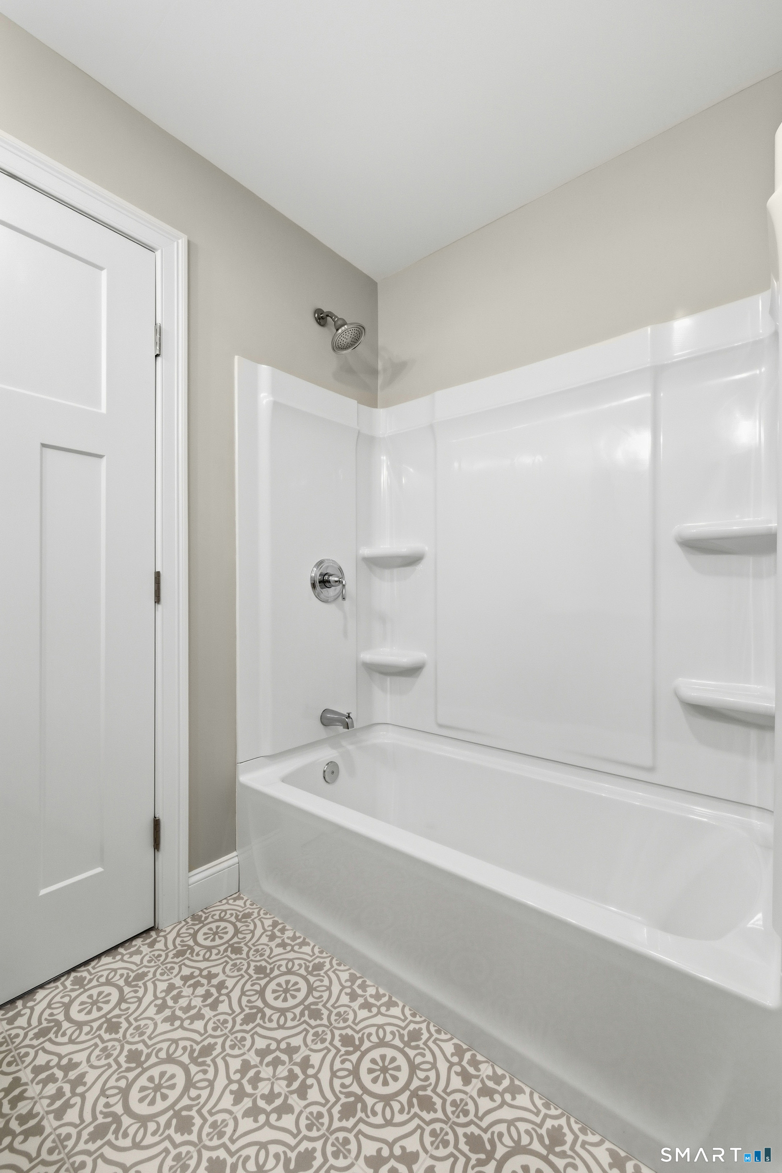 42 Holcomb Street Simsbury CT 06070