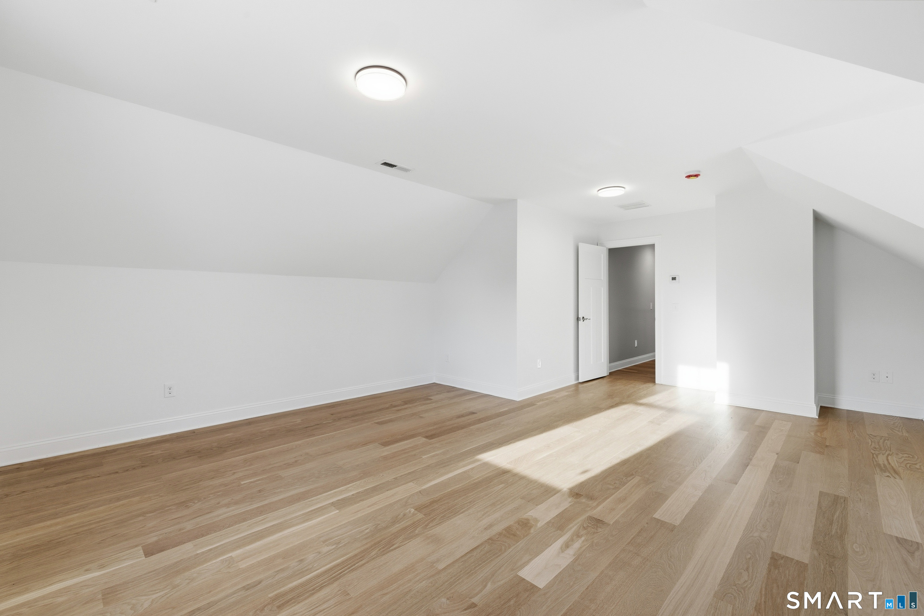 42 Holcomb Street Simsbury CT 06070