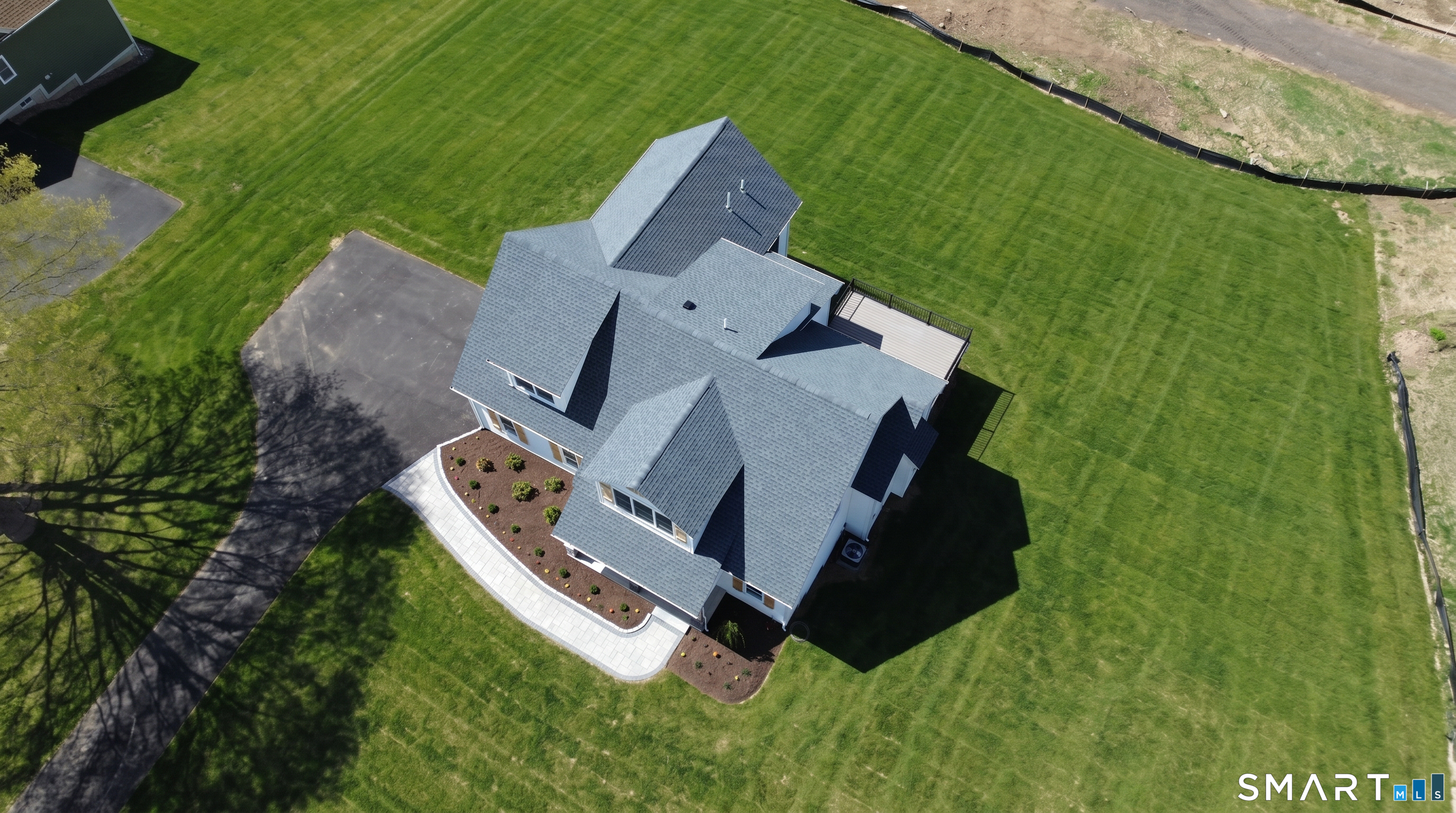 42 Holcomb Street Simsbury CT 06070